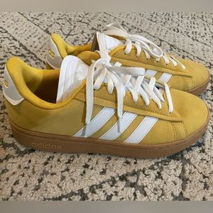 ADIDAS WOMENS GRAND COURT ALPHA SNEAKER - GOLD SZ 10 NEVER WORN